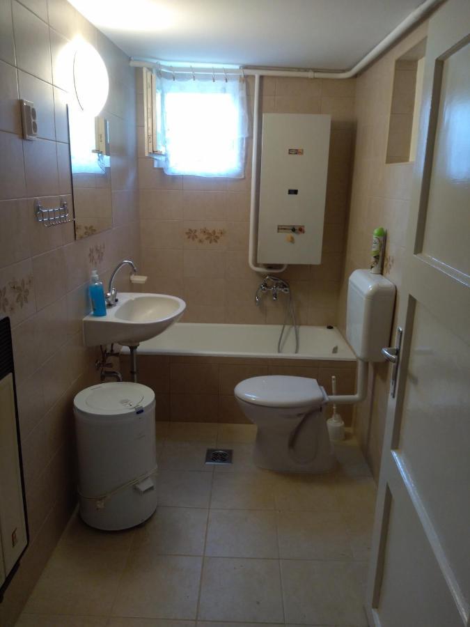 Raday Apartman Hajduszoboszlo Exterior photo